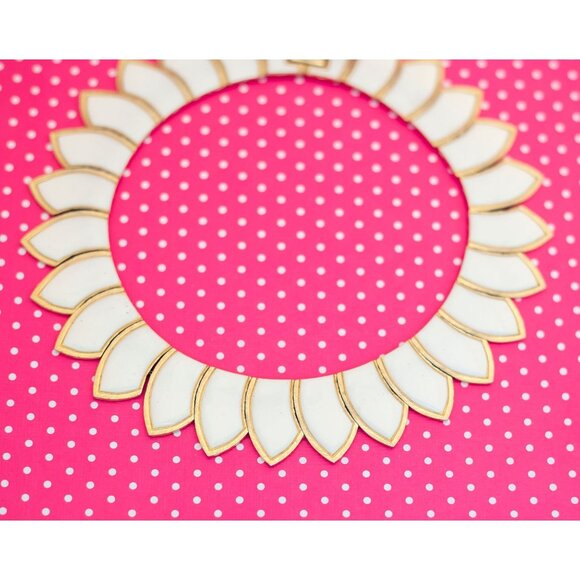 Vintage Sunflower Choker Necklace 16 inch - P22 - Picture 1 of 3